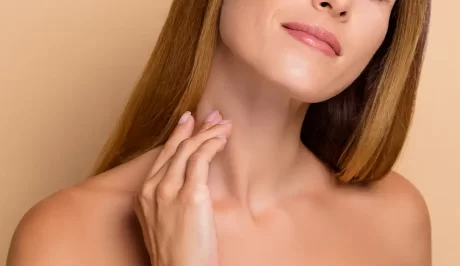 Wie kann man die Elastizität der Haut in Zeiten hormoneller Veränderungen unterstützen?